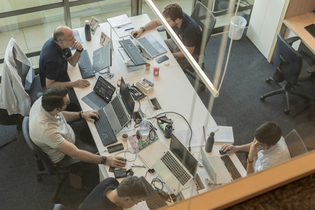Arbeitsplatz zur technischen Überwachung der Website-Sicherheit Arbeitsplatz zur technischen Überwachung der Website-Sicherheit